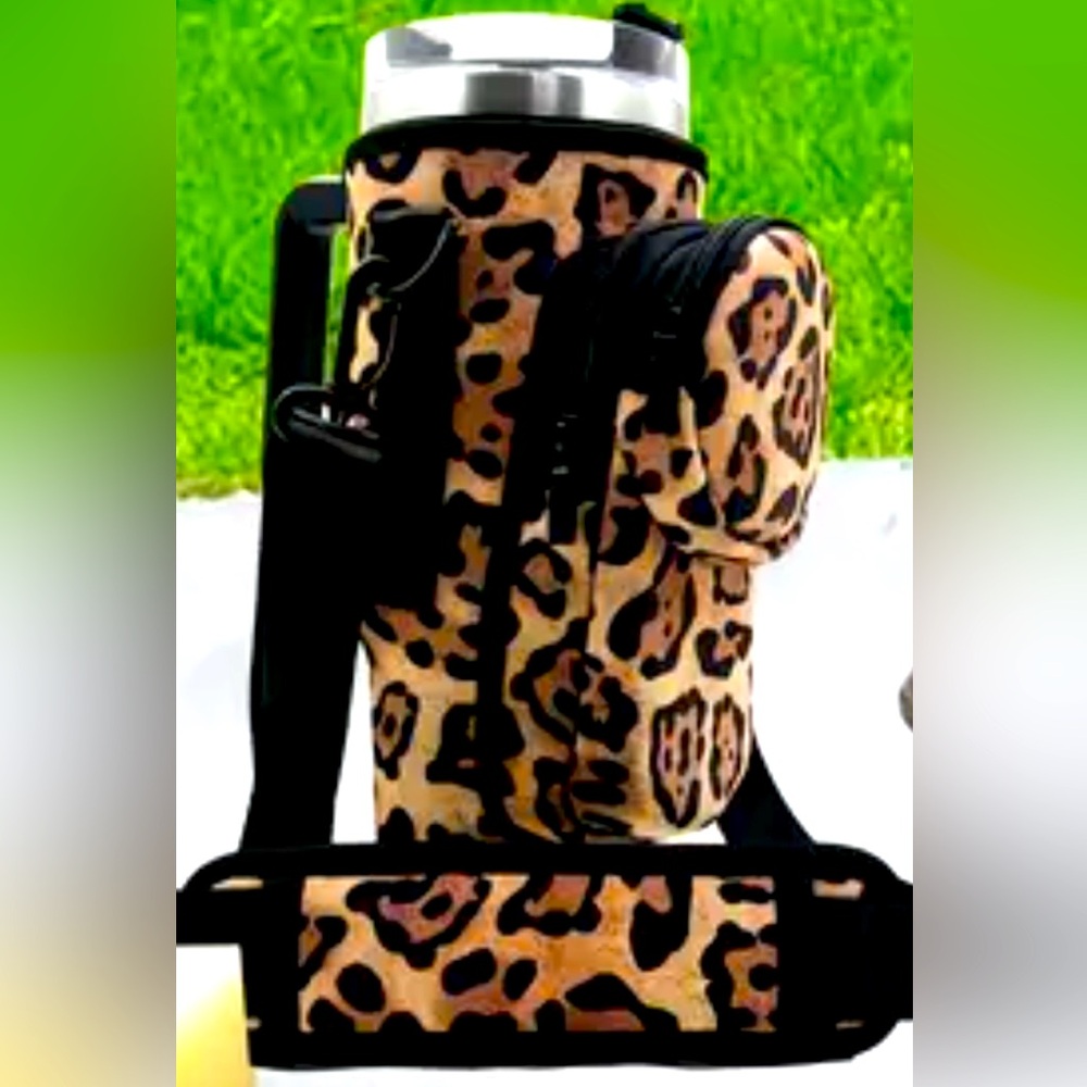 1pc Neoprene Leopard Print  Sports Water Bottle Sleeve for 40 oz.